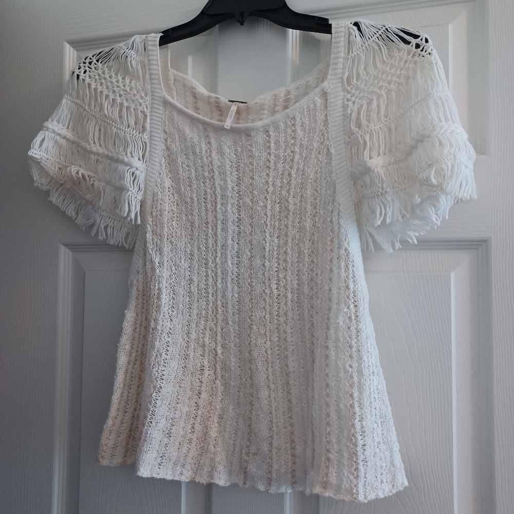 Free people top cream sweater fringed sleeves crochet woven size xs